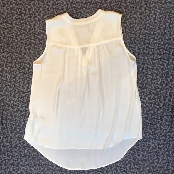 Vince Camuto Sheer V Neck Blouse - Picture 5 of 5